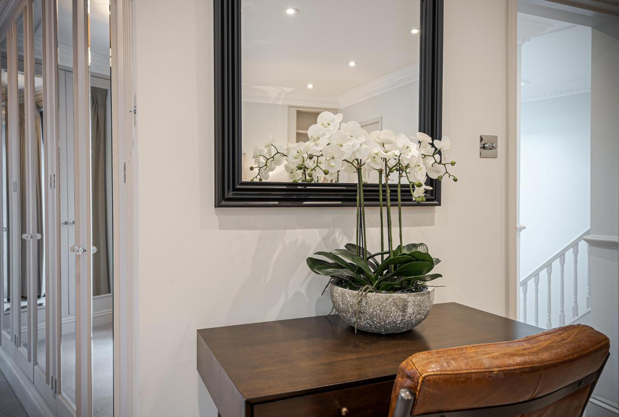 Modern 3 Bedroom Luxury House With Garage In Central London Exterior foto