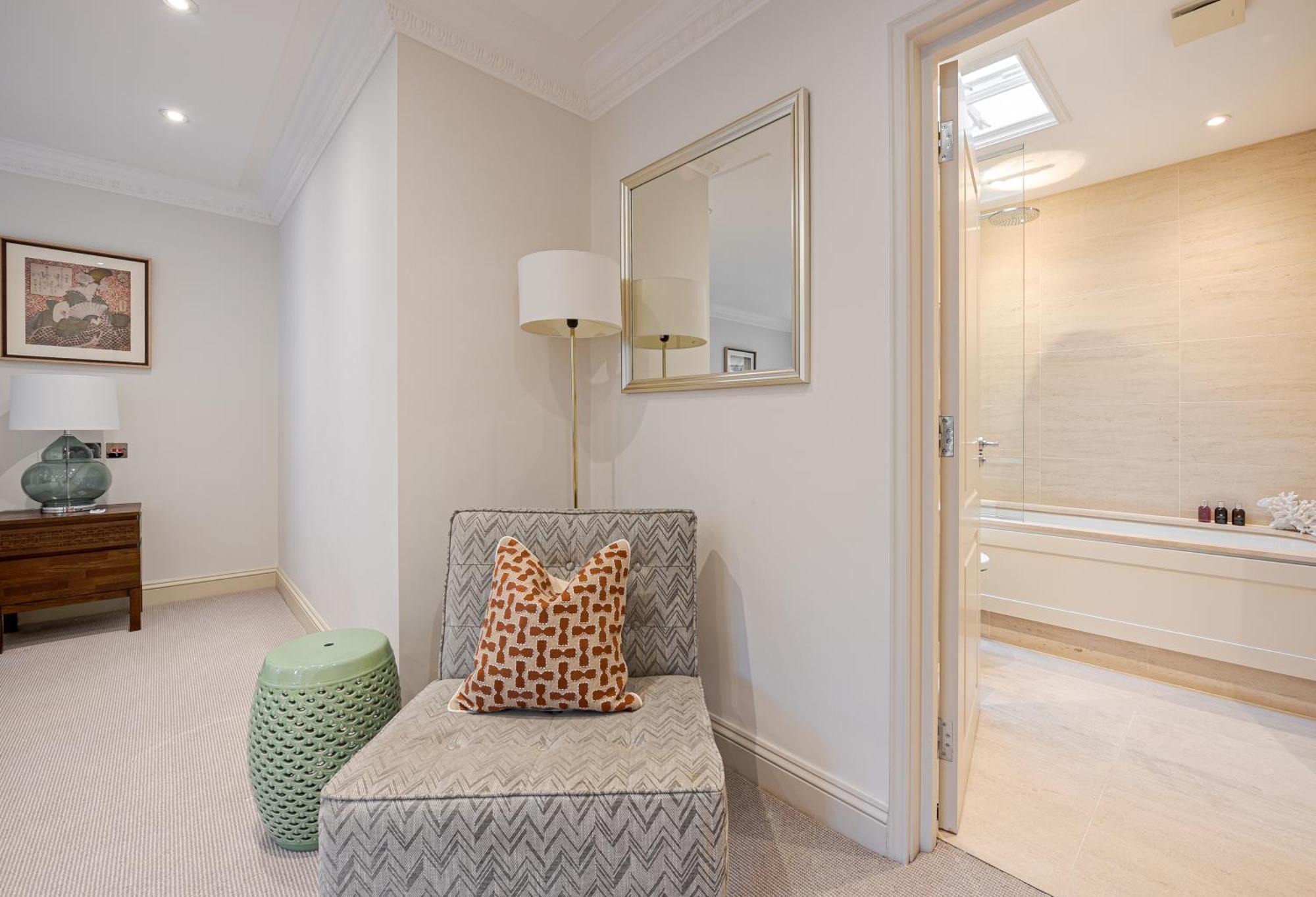 Modern 3 Bedroom Luxury House With Garage In Central London Exterior foto